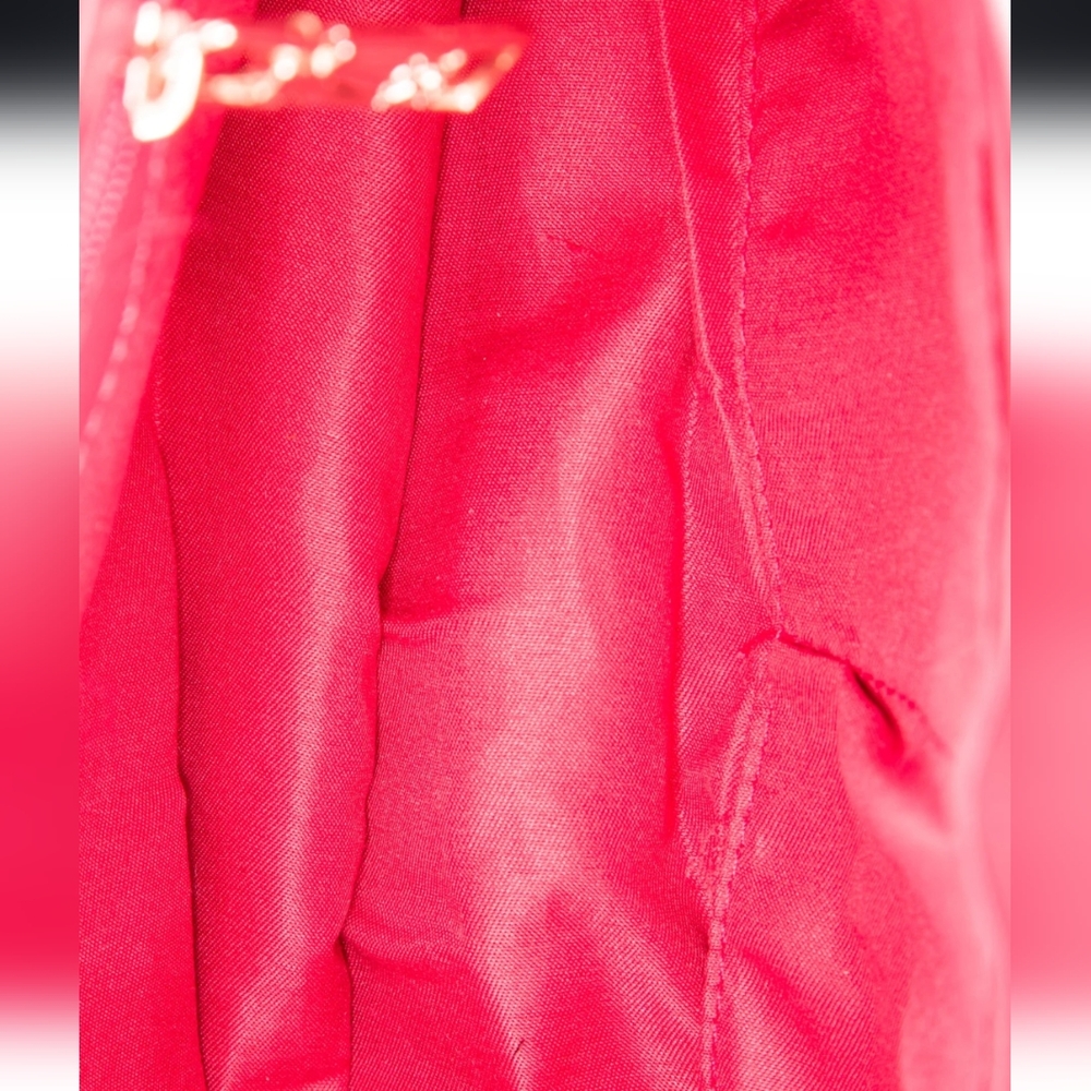 Badgley Mischka Red Quilted Padded  Hand Bag NWT - Picture 6 of 6